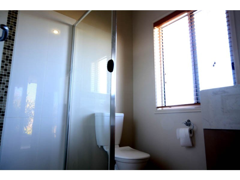 2 Nebo St, Caloundra West QLD 4551