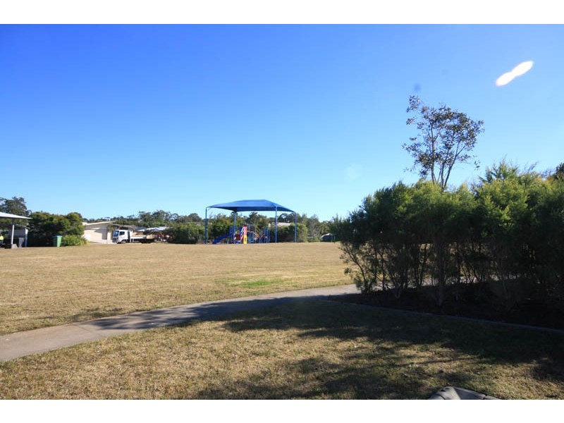 2 Nebo St, Caloundra West QLD 4551