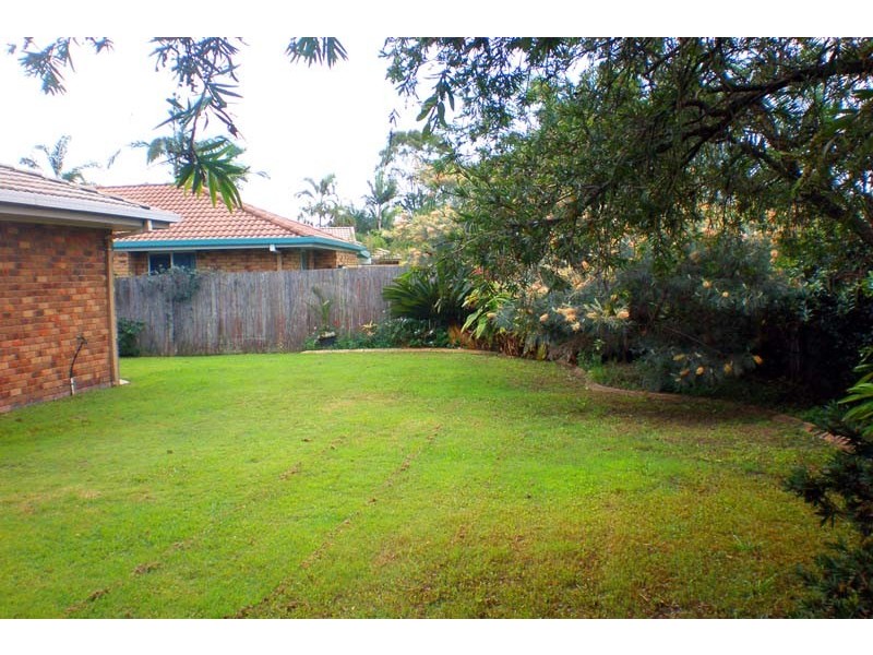 9 Bluebell St, Currimundi QLD 4551