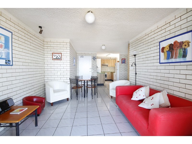 4/4 Bulcock Beach Esp – Edgecliffe, Caloundra QLD 4551