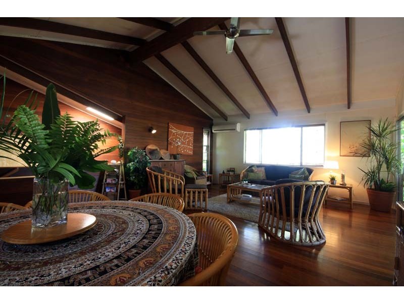 3 Ernest st, Kings Beach QLD 4551