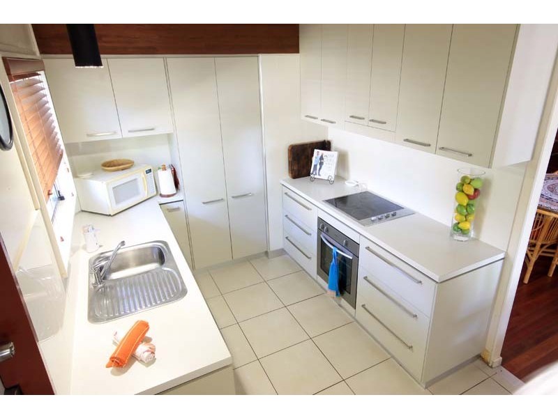 3 Ernest st, Kings Beach QLD 4551