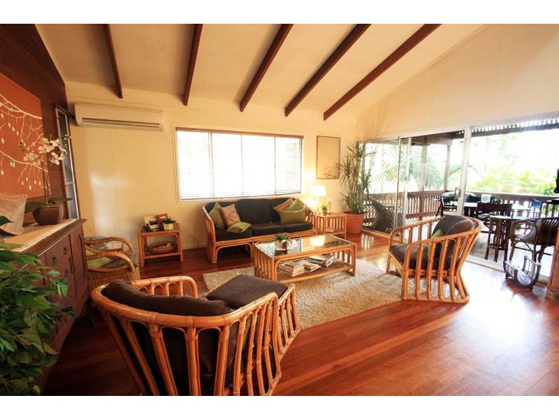 3 Ernest st, Kings Beach QLD 4551