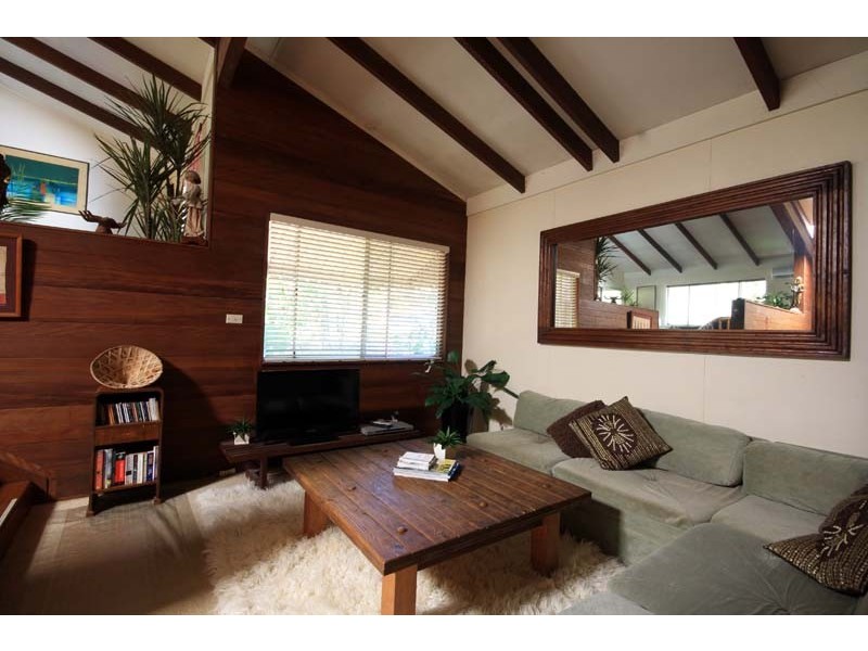 3 Ernest st, Kings Beach QLD 4551