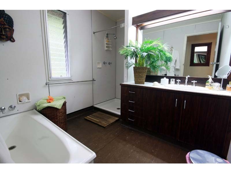 3 Ernest st, Kings Beach QLD 4551