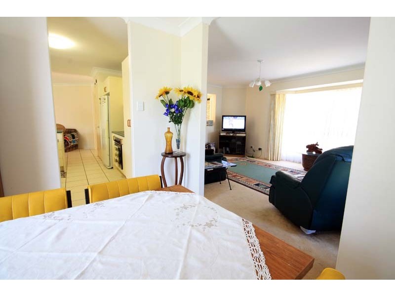 15 Livistona Cr, Currimundi QLD 4551