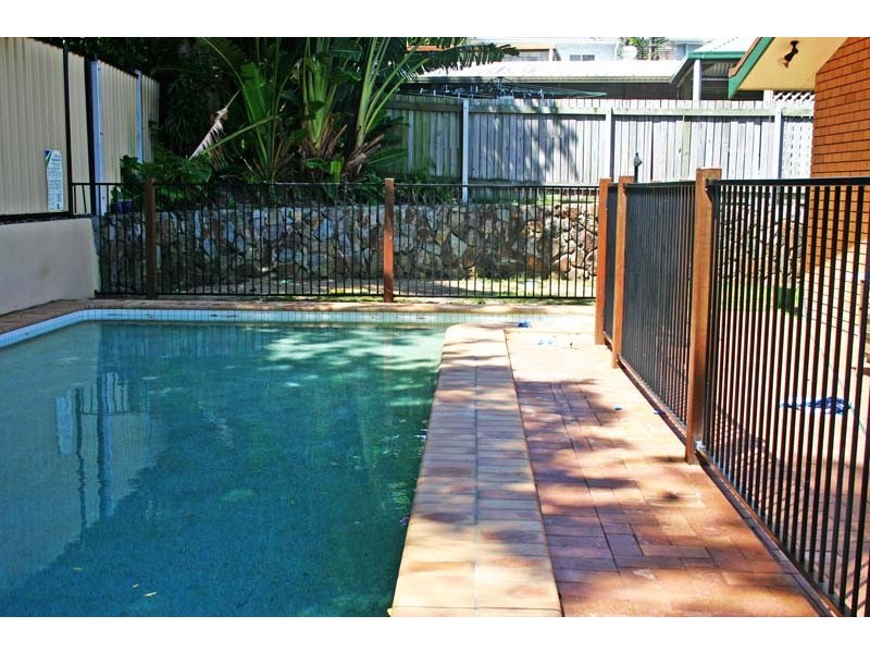 10 Poinciana Avenue, Mooloolaba QLD 4557