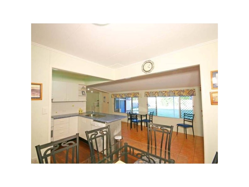 5 Taylor Avenue, Golden Beach QLD 4551