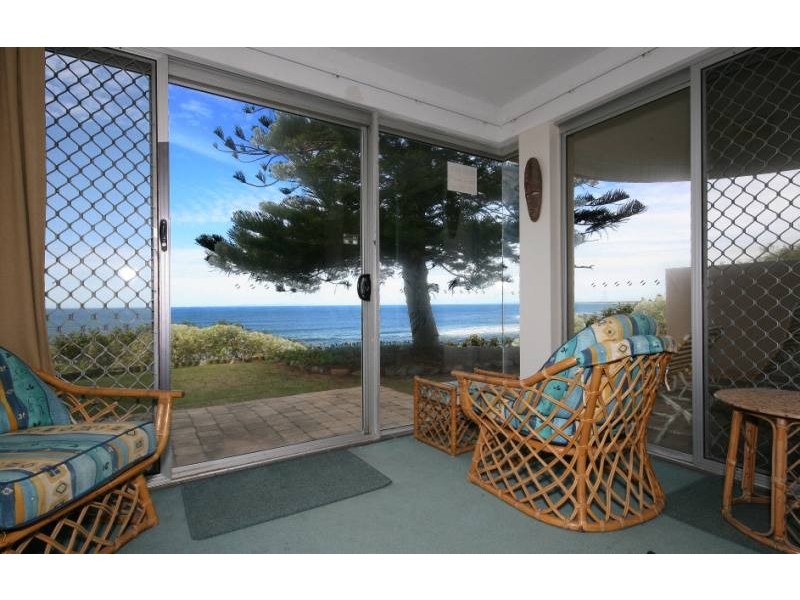 U2/21 Warne Terrace-Seaspray, Kings Beach QLD 4551
