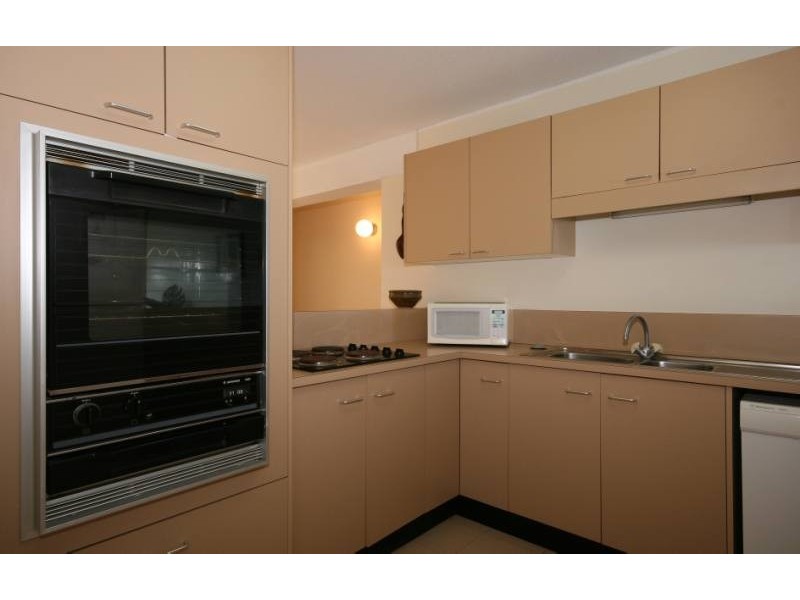 U2/21 Warne Terrace-Seaspray, Kings Beach QLD 4551