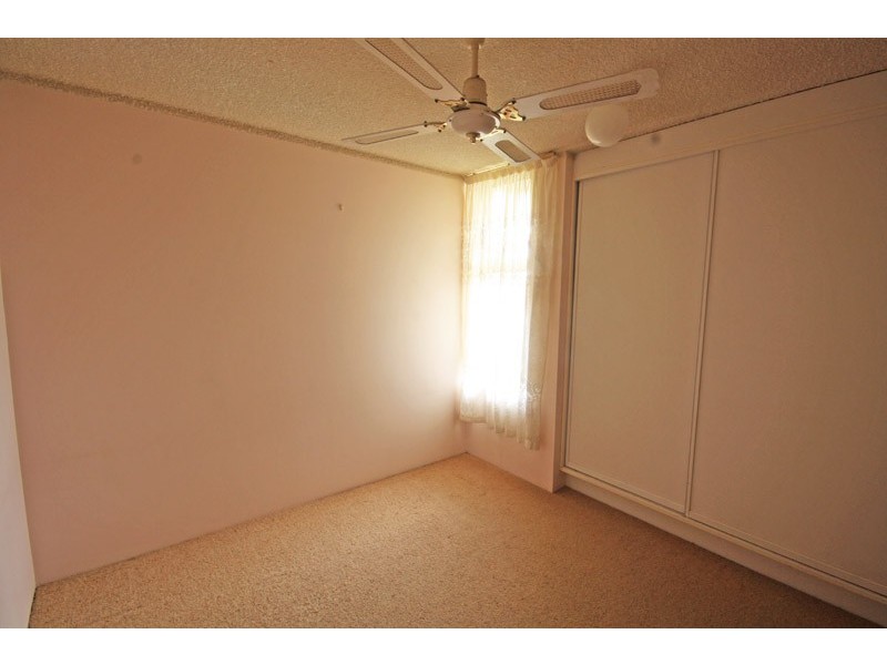 9/25 Moreton Parade “Moreton Towers”, Kings Beach QLD 4551