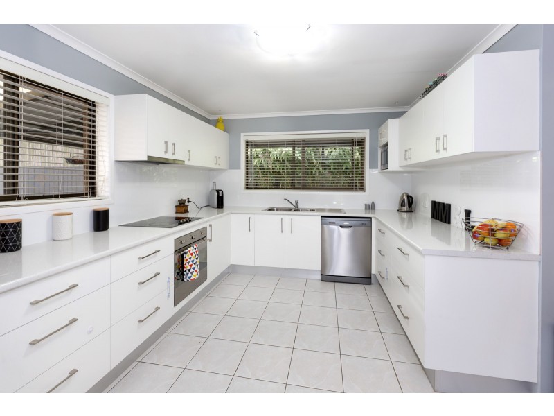 21 Pinaroo St, Battery Hill QLD 4551