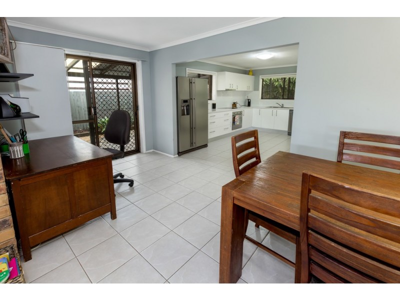 21 Pinaroo St, Battery Hill QLD 4551