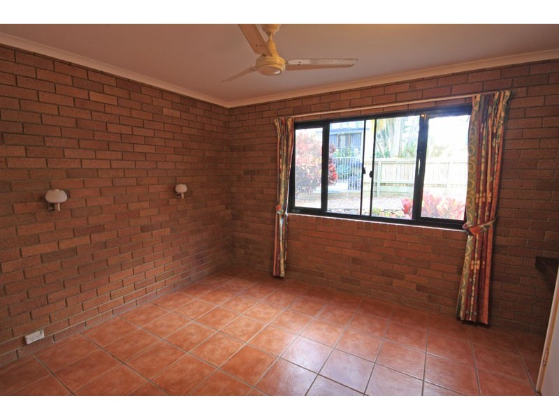 104/15 Bulcock Beach Esplanade – Joanne Apartments, Caloundra QLD 4551