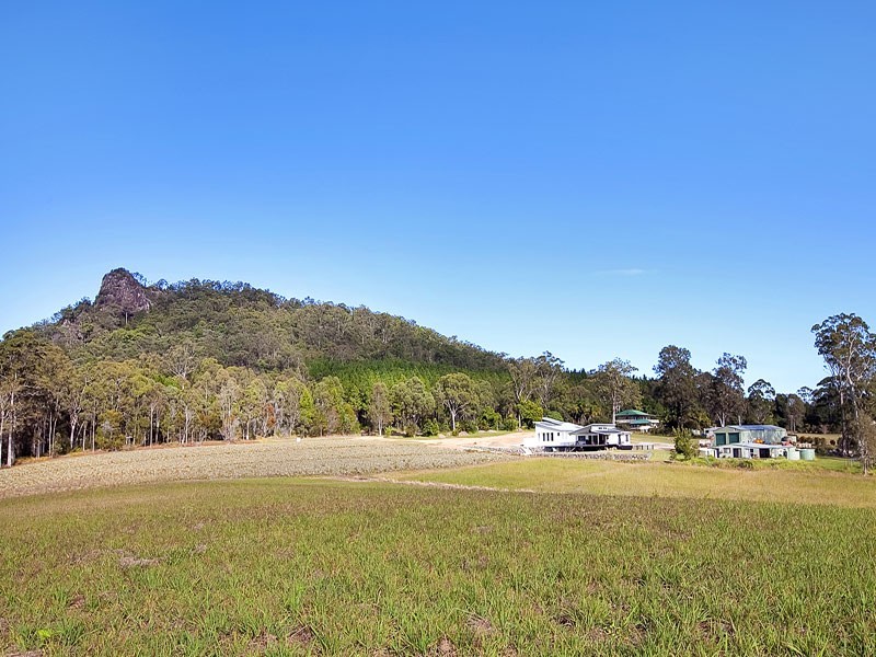 Glass House Mountains QLD 4518