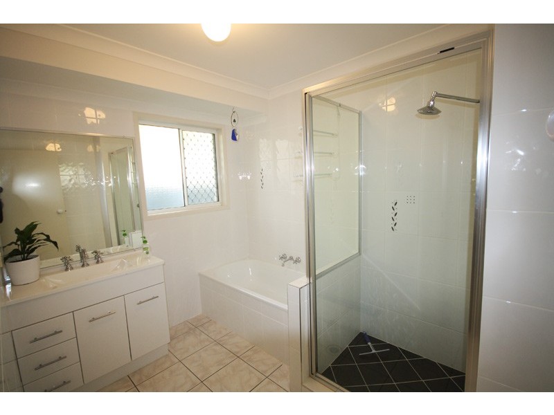 21 Rosevale Ave, Aroona QLD 4551
