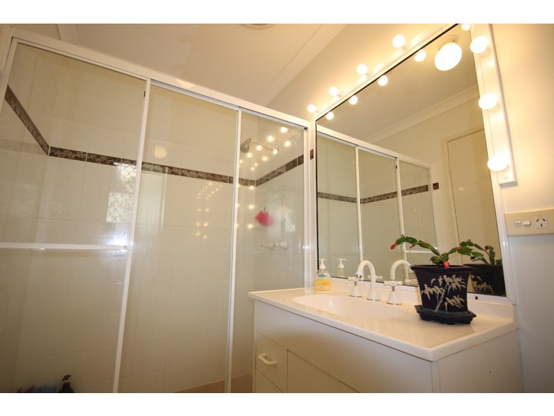 21 Rosevale Ave, Aroona QLD 4551