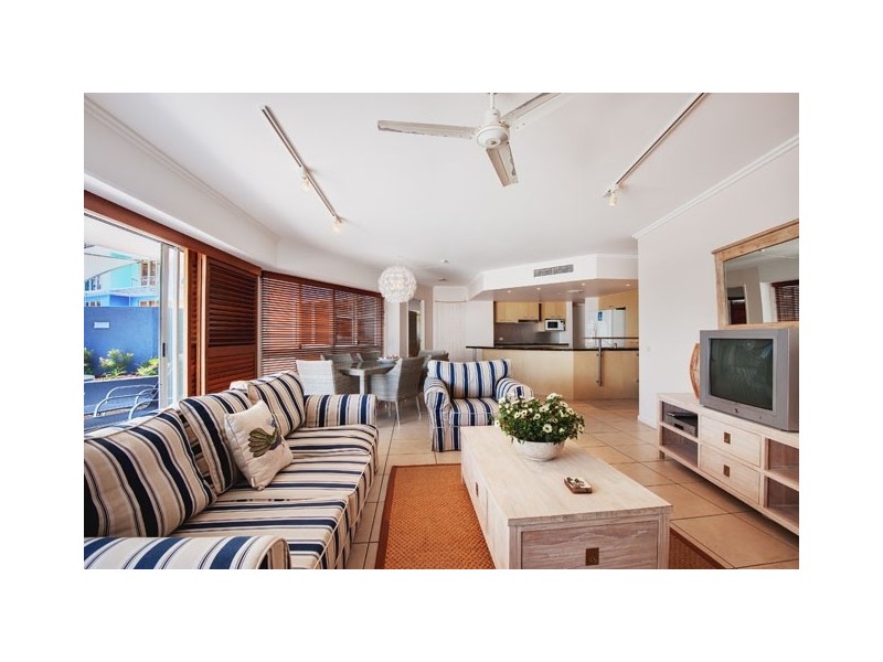 3/10 Levuka Avenue – Rolling Surf Resort, Kings Beach QLD 4551