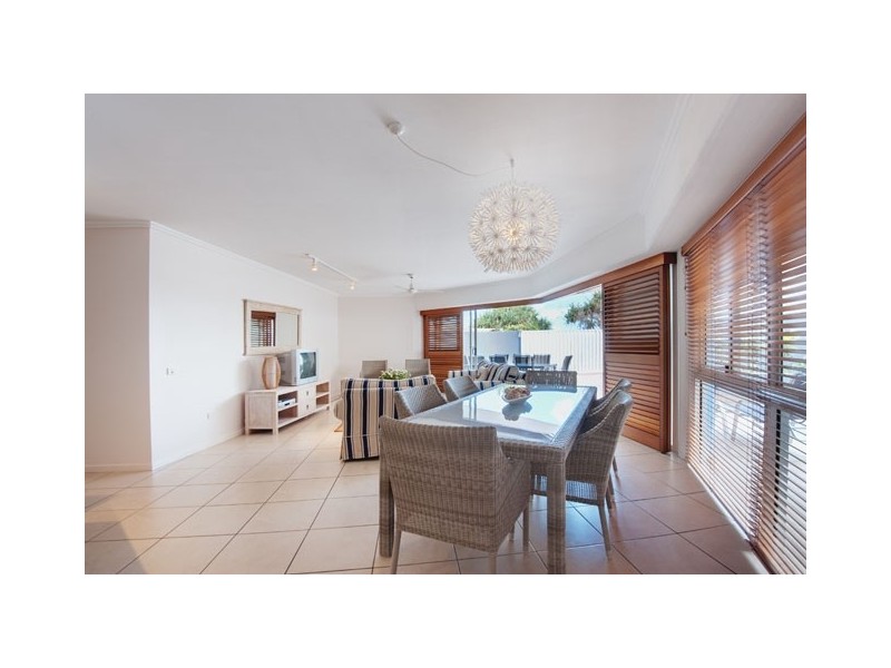 3/10 Levuka Avenue – Rolling Surf Resort, Kings Beach QLD 4551