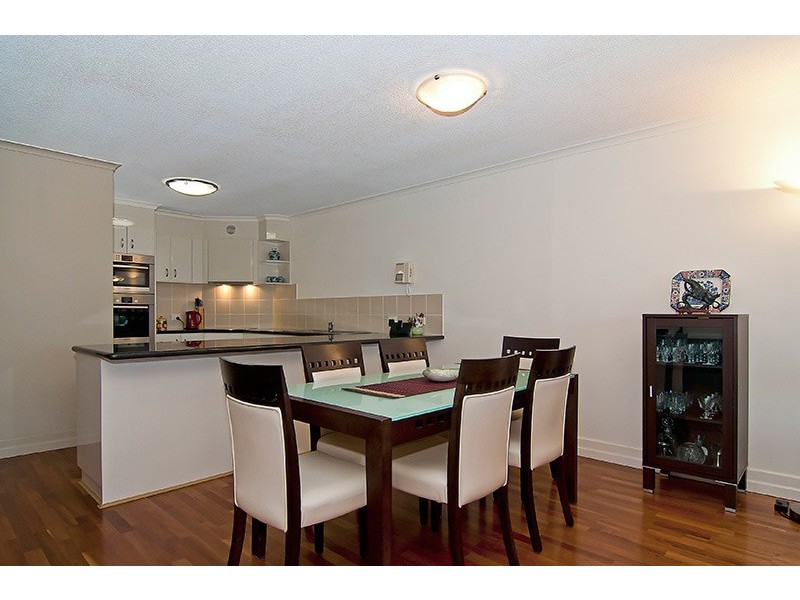 33 / 136 Duporth Ave – On The River, Maroochydore QLD 4558