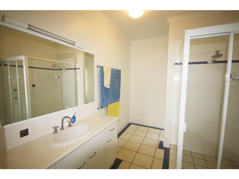 10 Riflebird Ave, Aroona QLD 4551