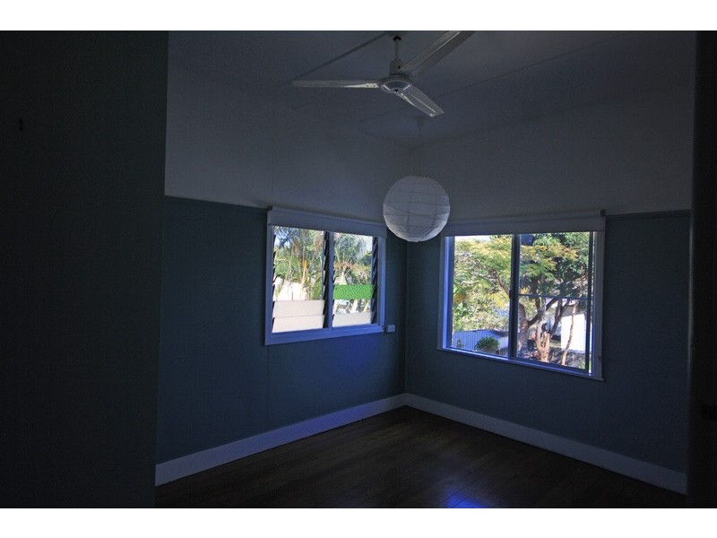 35 George St, Moffat Beach QLD 4551