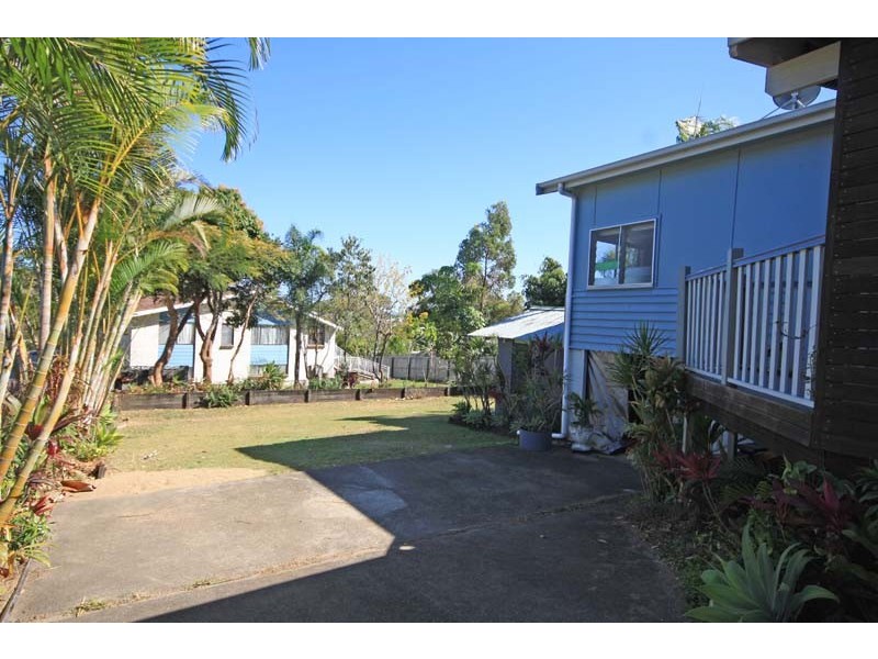 35 George St, Moffat Beach QLD 4551