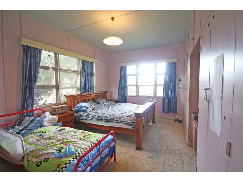 52 Taylor Avenue, Golden Beach QLD 4551