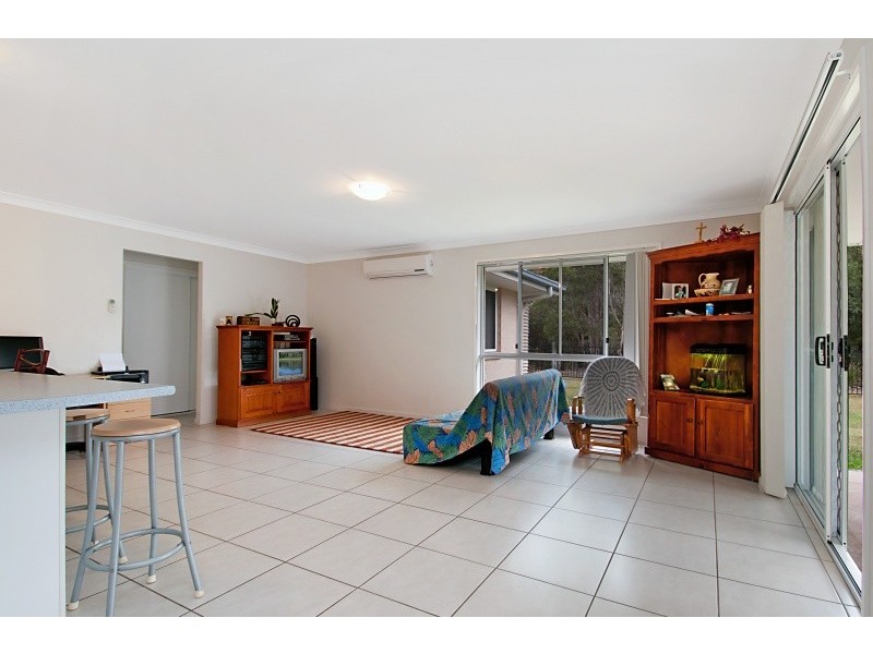 21 Peony Cct, Little Mountain QLD 4551