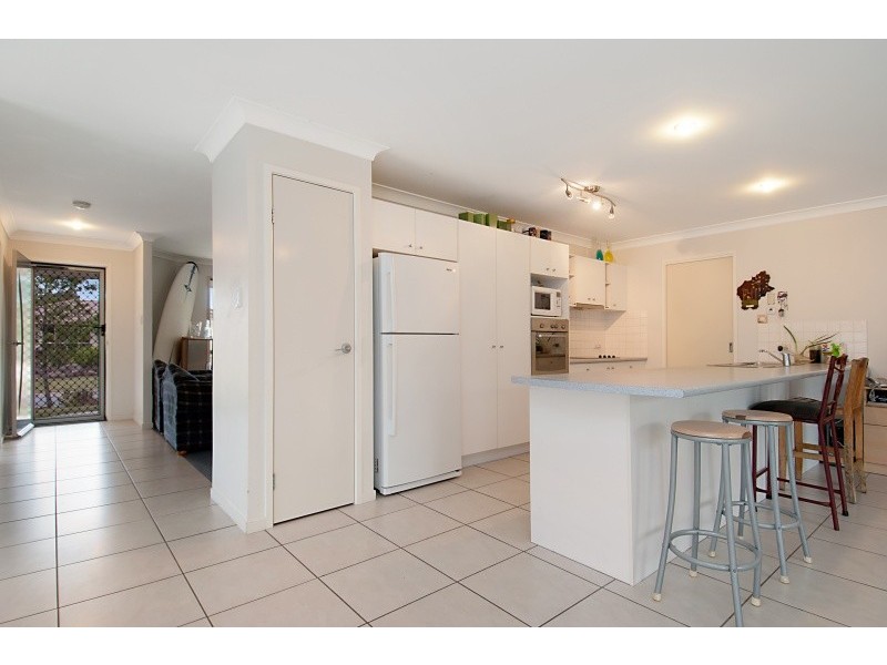 21 Peony Cct, Little Mountain QLD 4551