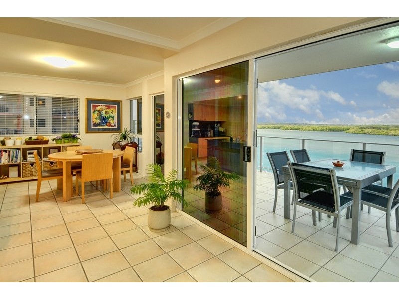 4/4 Baden Powell St, Maroochydore QLD 4558
