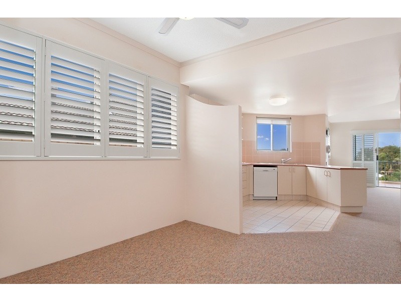 8/66 Albert St – Manhattan, Kings Beach QLD 4551