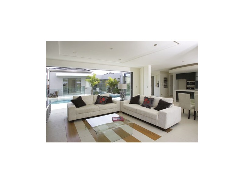 6 Columba Pl, Pelican Waters QLD 4551