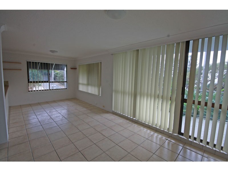 1/7a Bulcock Beach Esplanade – Luanda, Caloundra QLD 4551