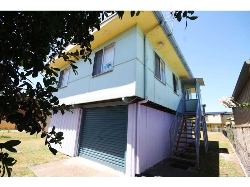 19 Kennedy Pde – Bright on Beach, Golden Beach QLD 4551