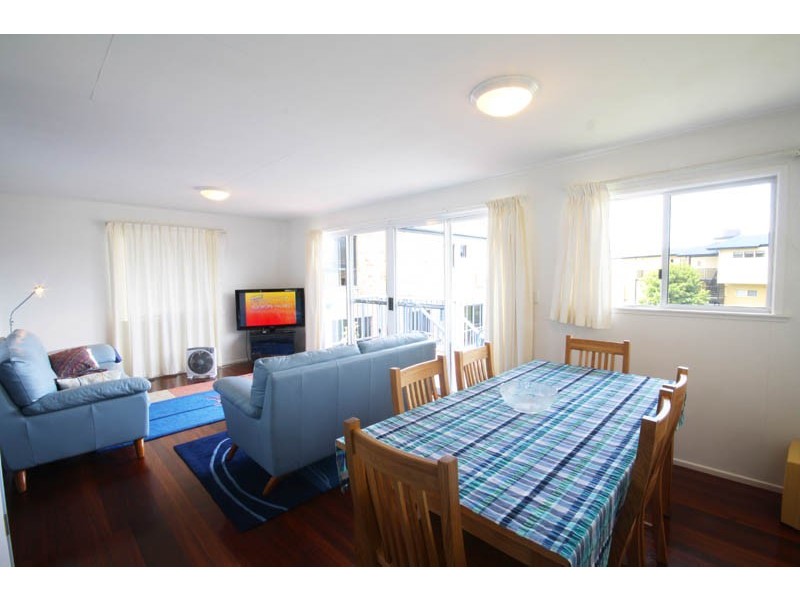 19 Kennedy Pde – Bright on Beach, Golden Beach QLD 4551