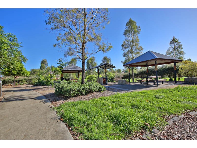 1/40 Liekefett Way – Mooshka Place, Little Mountain QLD 4551