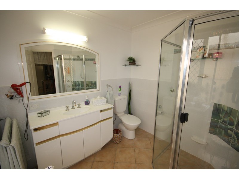 3 Kalowendha Ave, Pelican Waters QLD 4551