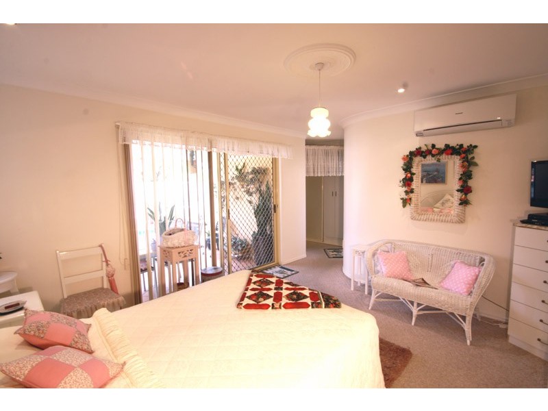 3 Kalowendha Ave, Pelican Waters QLD 4551