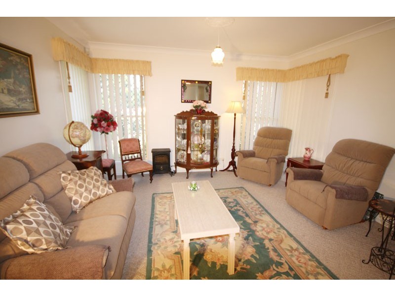 3 Kalowendha Ave, Pelican Waters QLD 4551