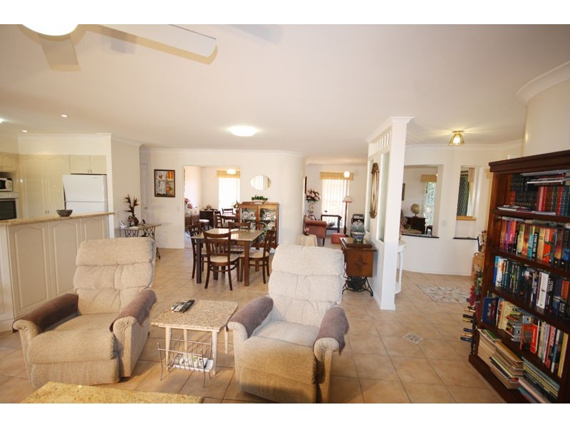 3 Kalowendha Ave, Pelican Waters QLD 4551