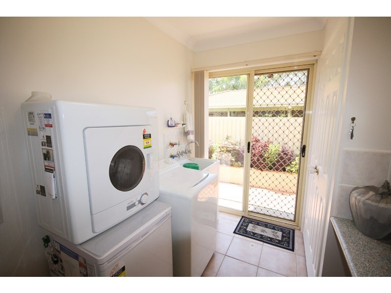 3 Kalowendha Ave, Pelican Waters QLD 4551