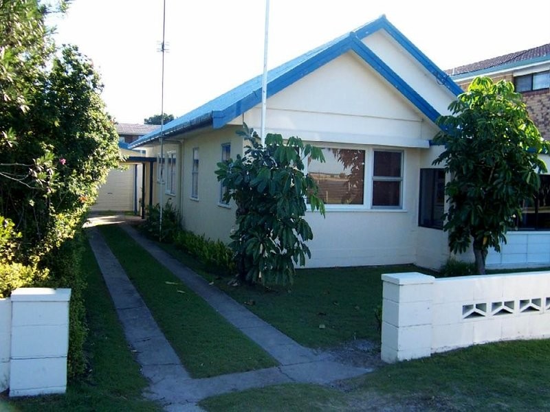 21 Esplanade, Golden Beach QLD 4551