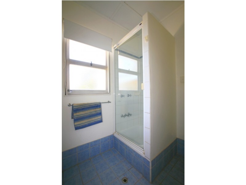 21 Esplanade, Golden Beach QLD 4551