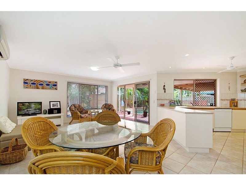 4 Otter Court, Pelican Waters QLD 4551