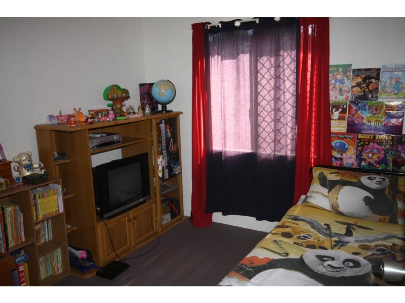 149 Nicklin Way, Warana QLD 4575