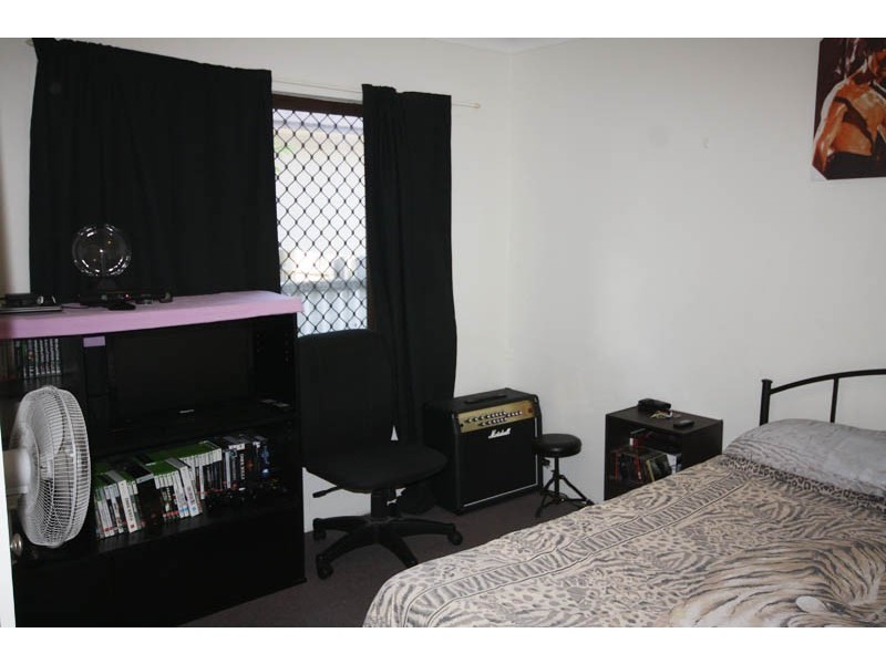 149 Nicklin Way, Warana QLD 4575