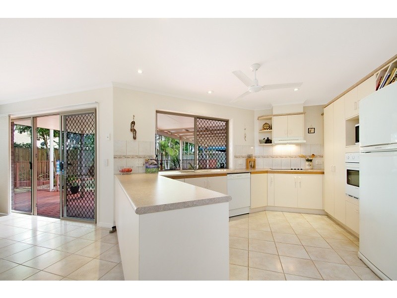 4 Otter Court, Pelican Waters QLD 4551