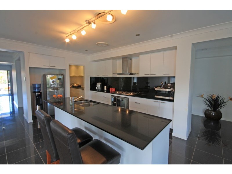 34 St Pauls Avenue, Pelican Waters QLD 4551