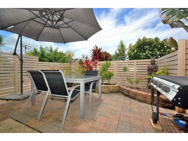 2/14 Wright St, Maroochydore QLD 4558